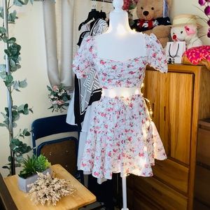 🌸 🌺 ditsy floral top and skirt set 🌹